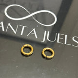 Basic clip on earrings (no piercing)