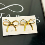 Little bow studs