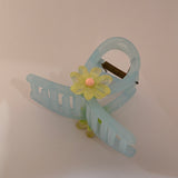 Daisy claw clip