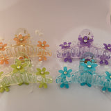 Pearl Floral claw clip