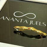 Irregular shape clip