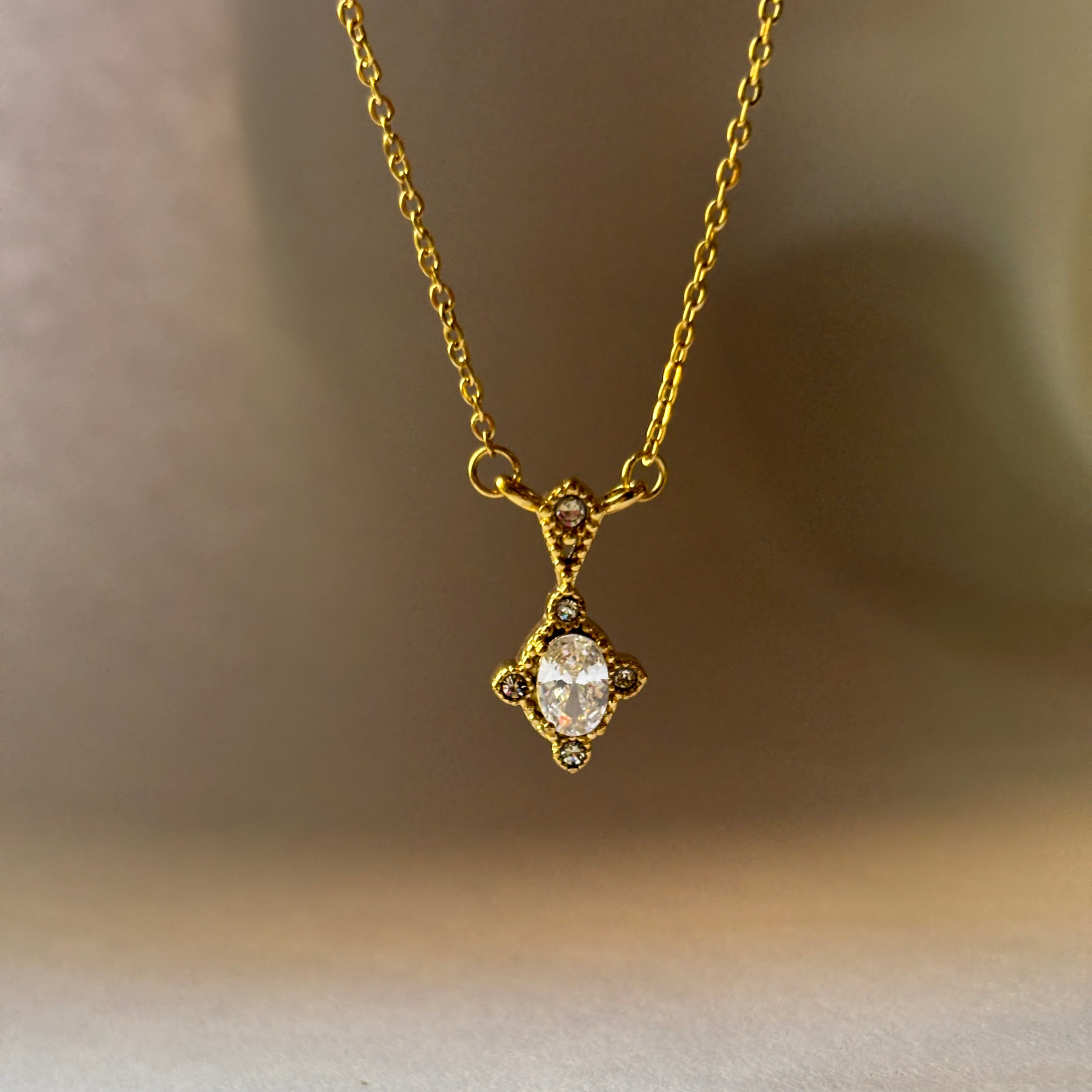 Cristina necklace