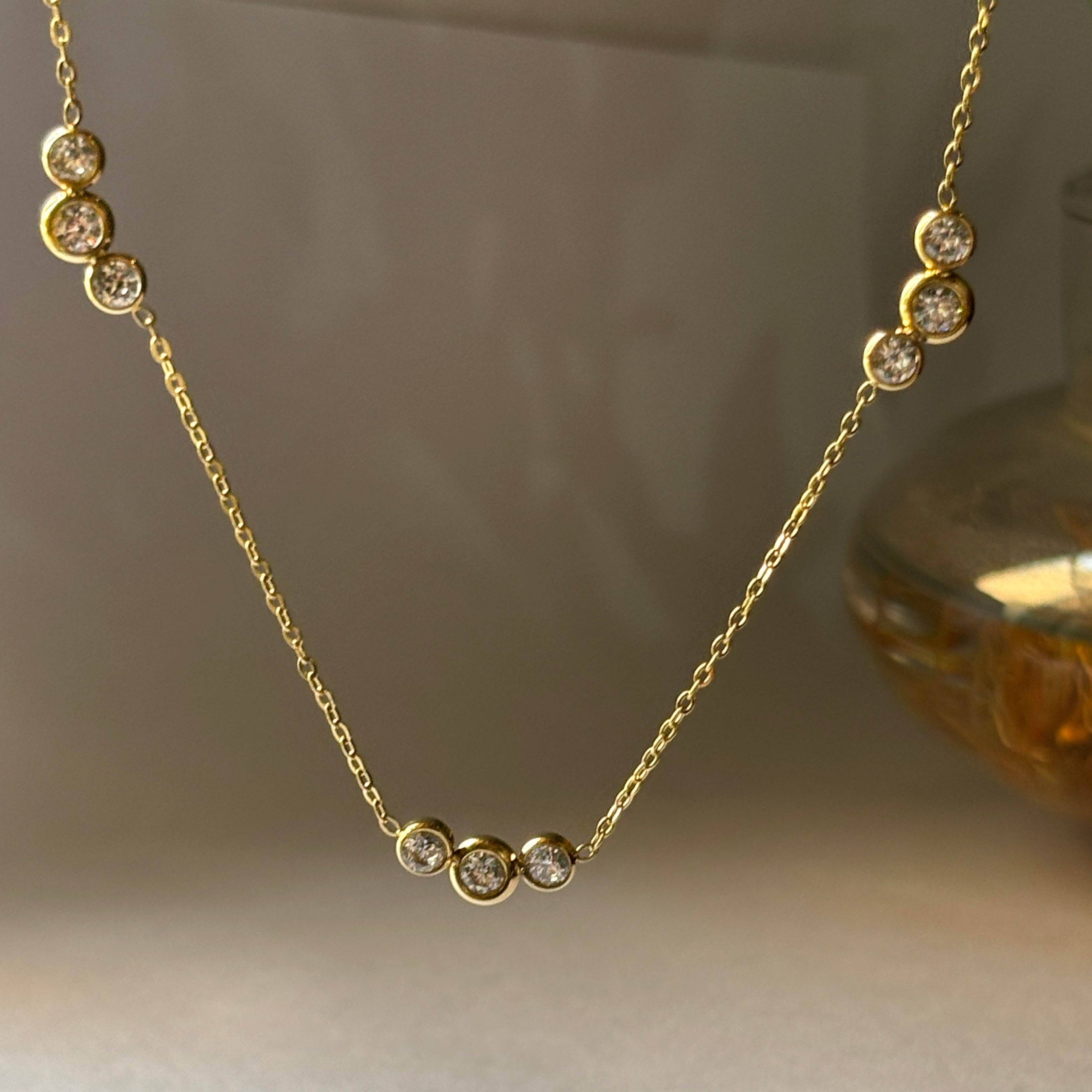 Anaya arc necklace