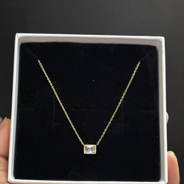 Cubic necklace (medium)