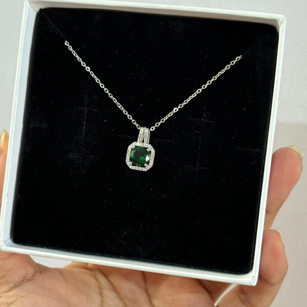 Emerald green necklace