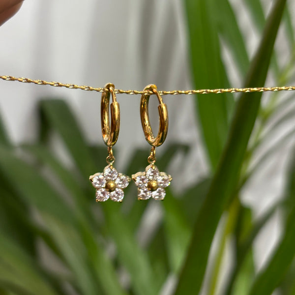 Classic flower Huggies