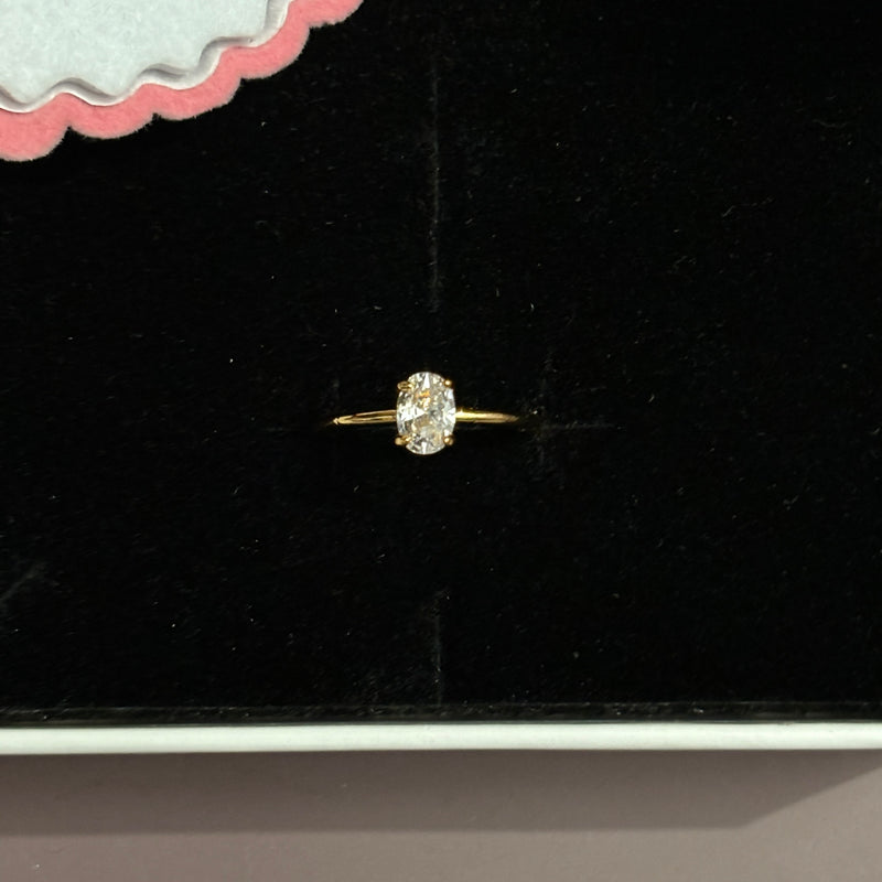 Oval Solitaire ring