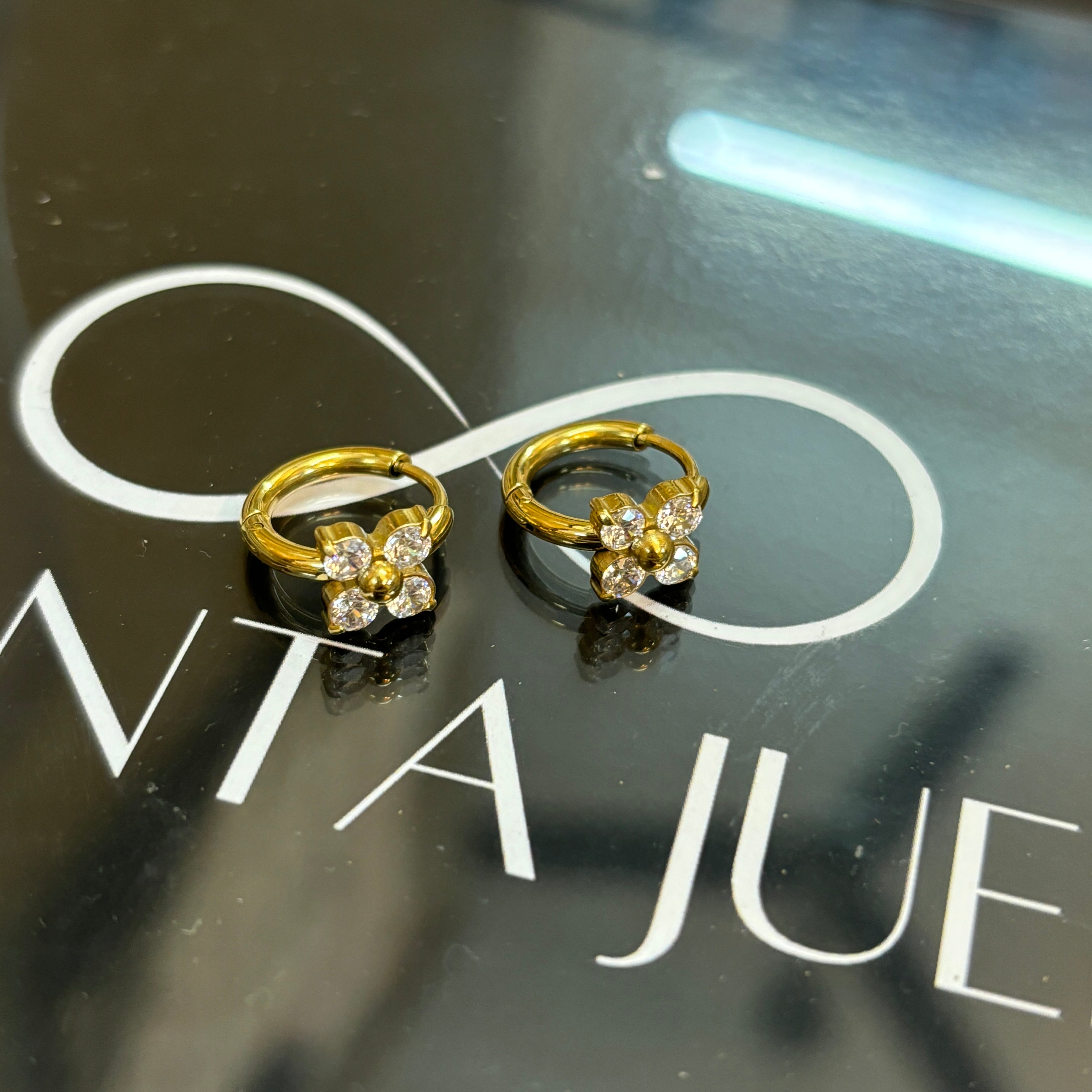 Dainty hoops