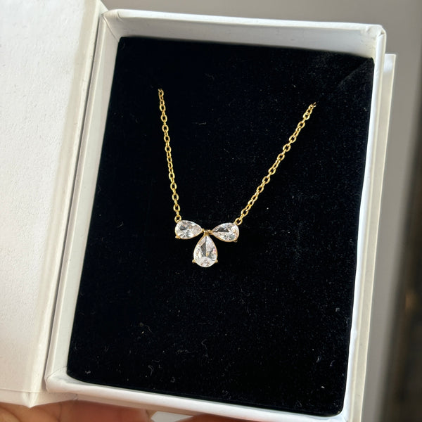 Leaf necklace