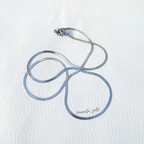 Thin 2 mm snake chain