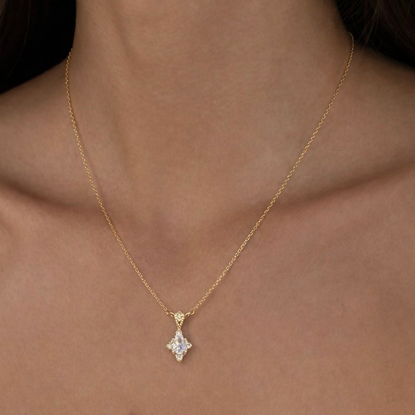 Cristina necklace