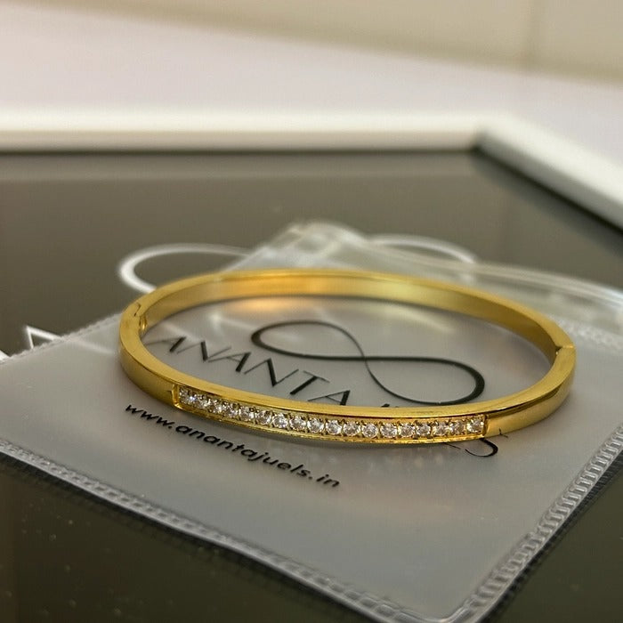 Esme bracelet 2.0