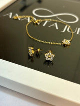 Classic floral studs