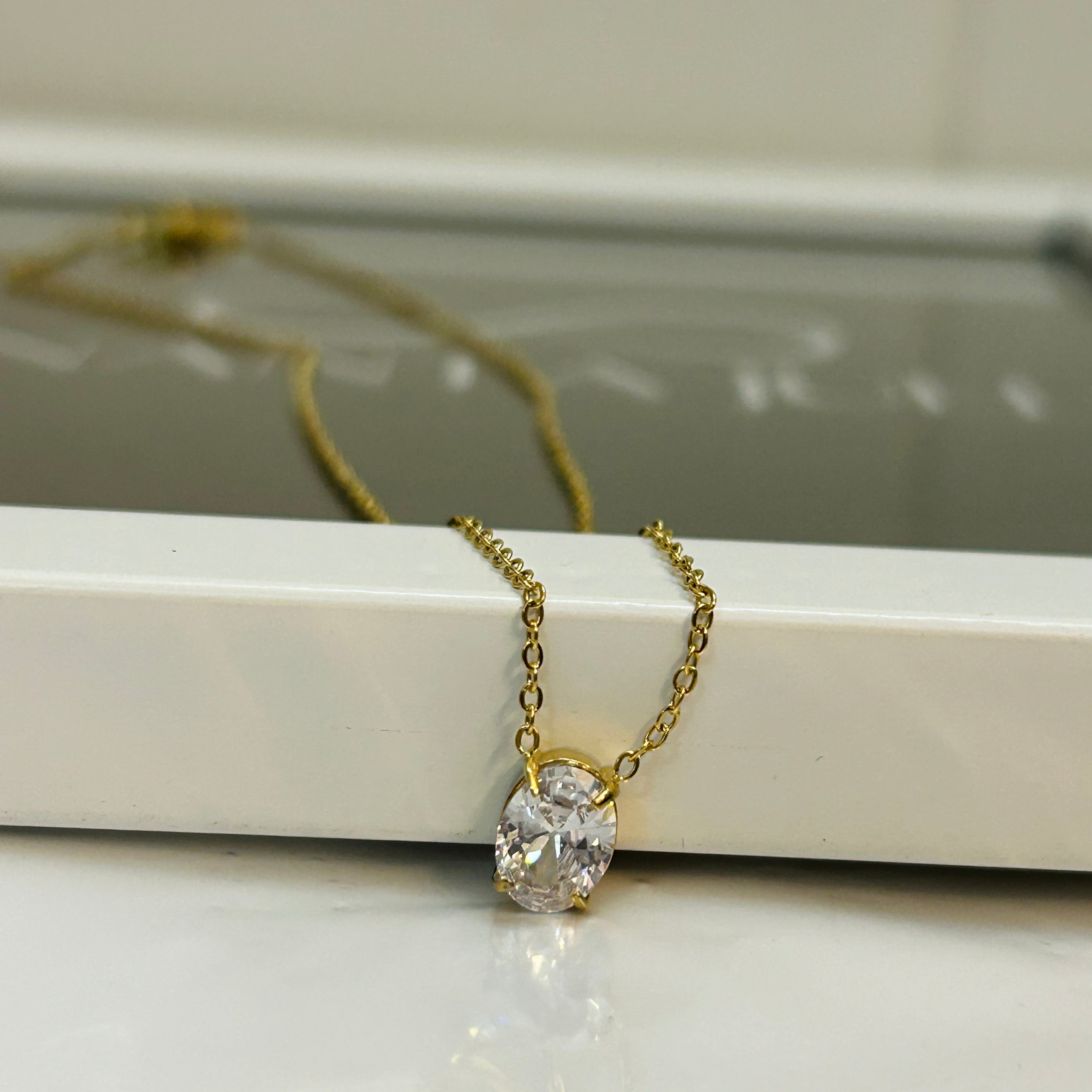 Bella necklace
