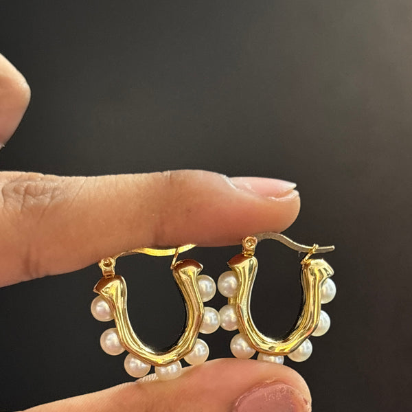 Spotlight pearl hoops