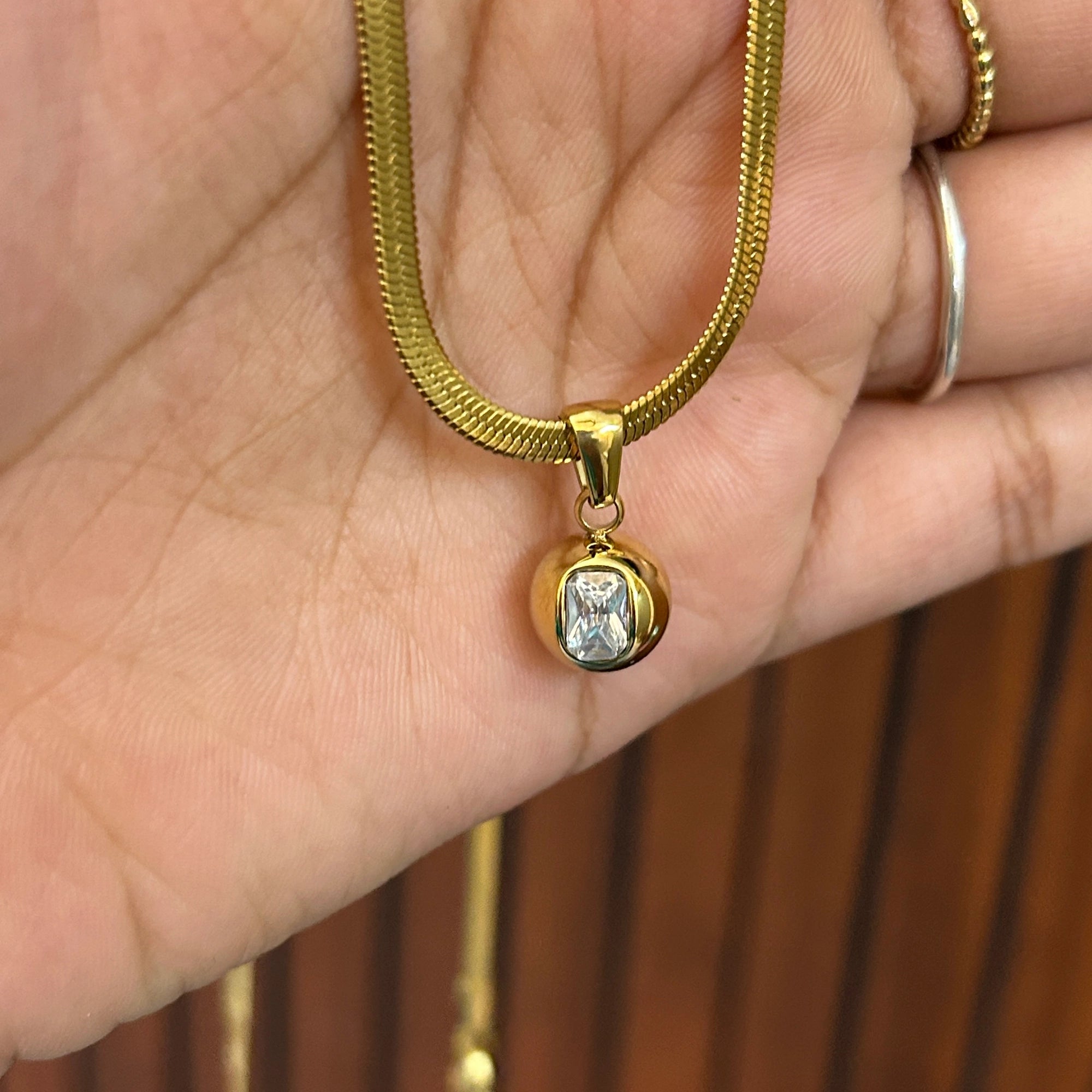 Arna necklace