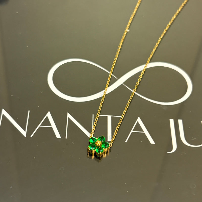 Classic flower necklace