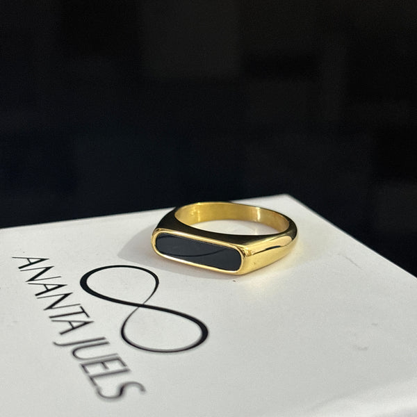 Signet ring (black)