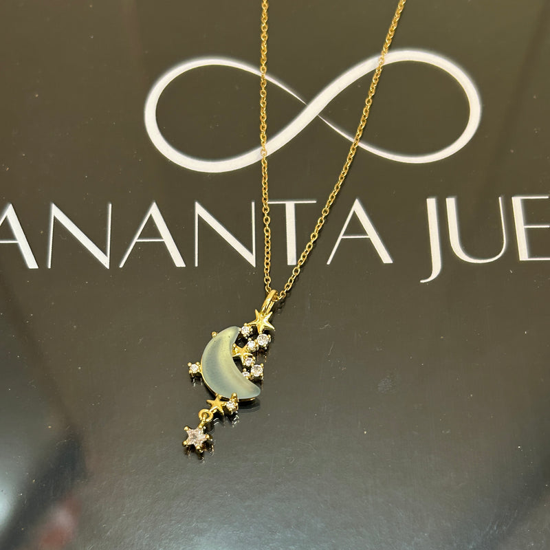 Aglow necklace