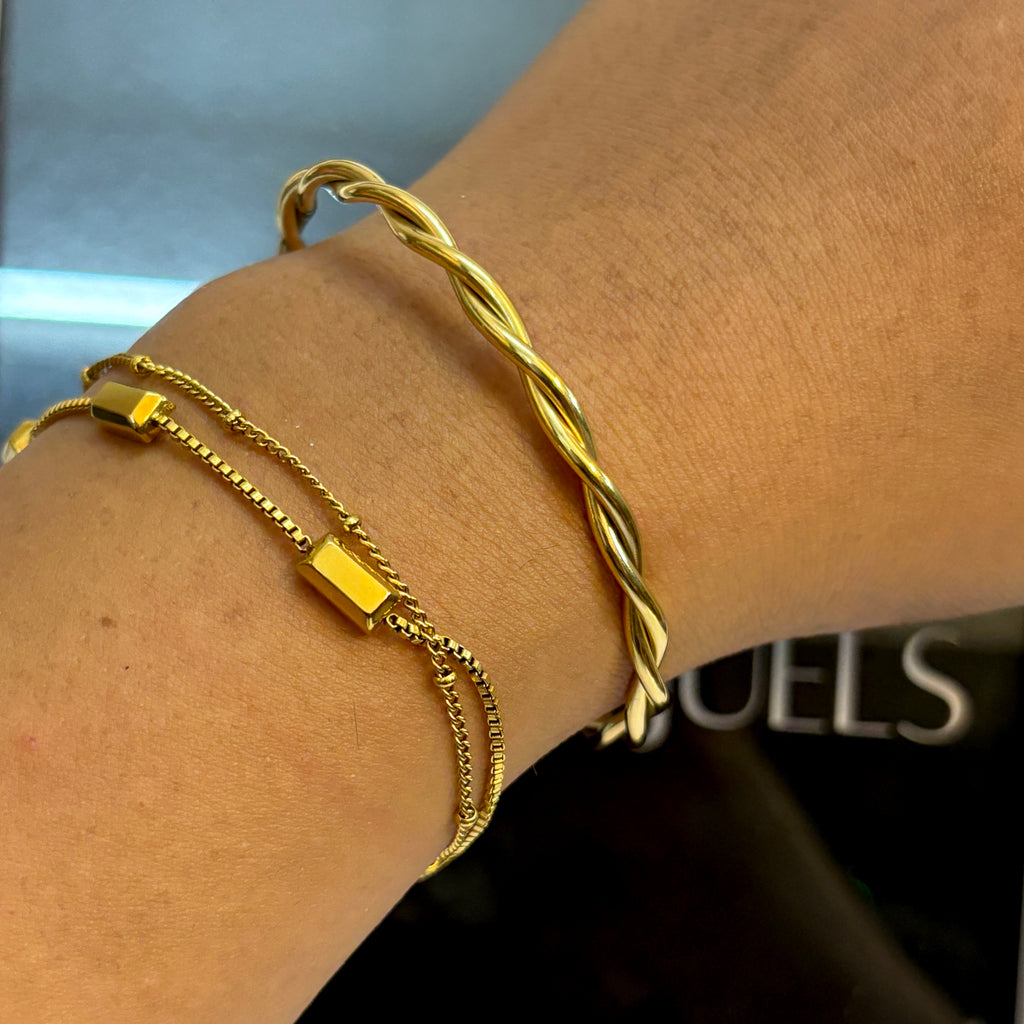 Twisted cuff bracelet 2.0