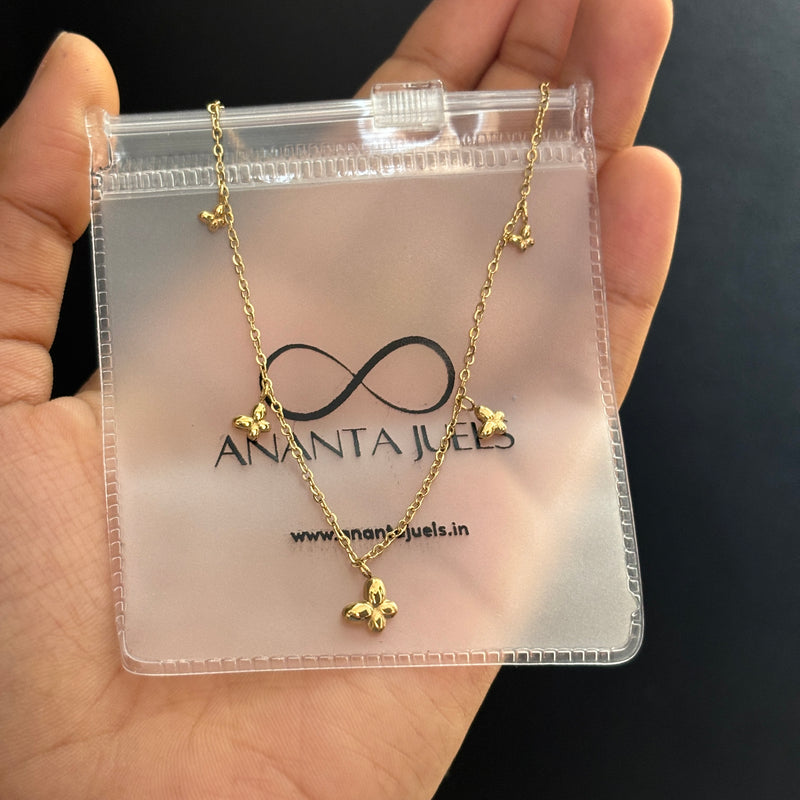 Mia necklace
