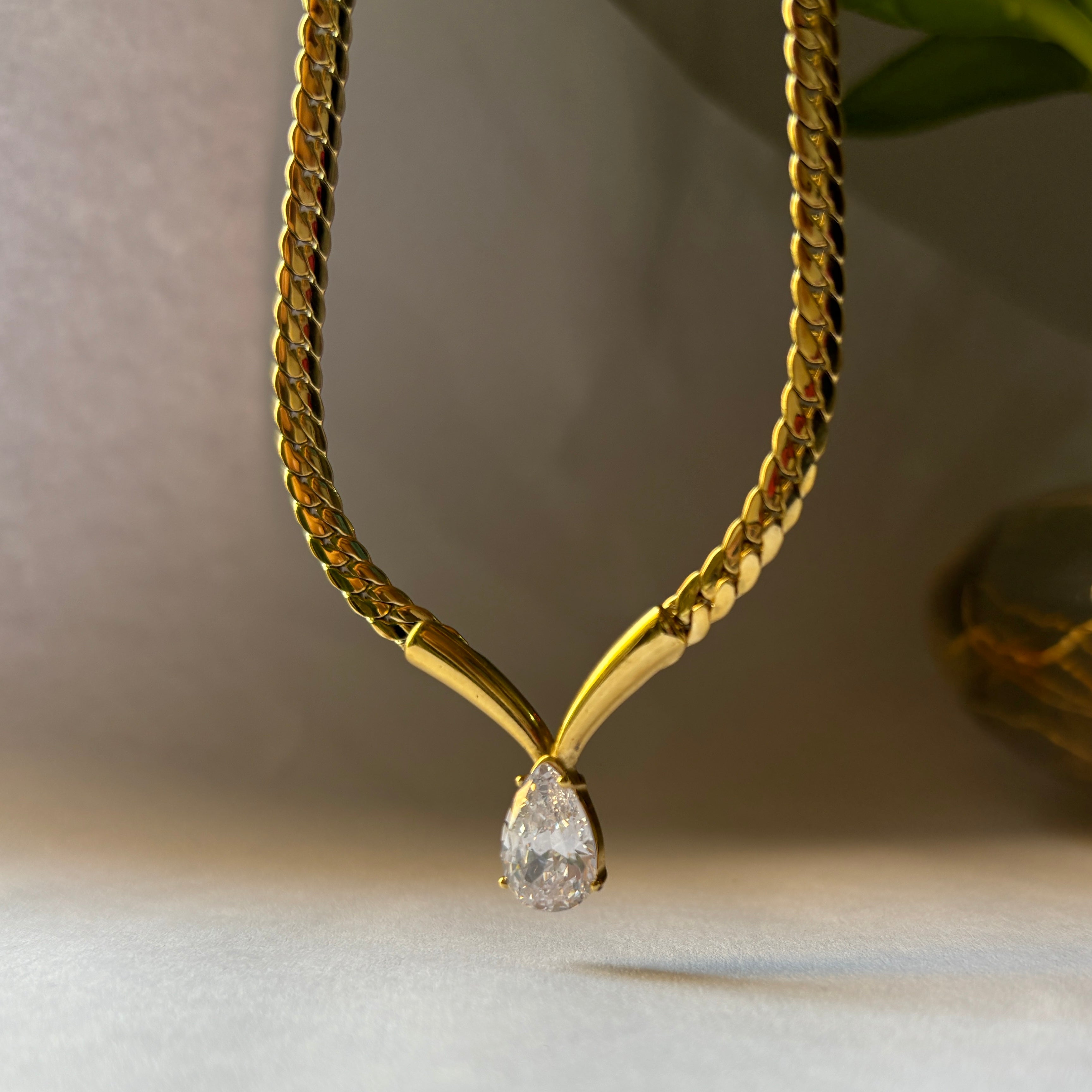 Vintage glow necklace