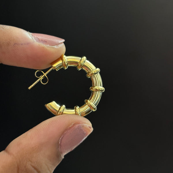 Luvy hoops