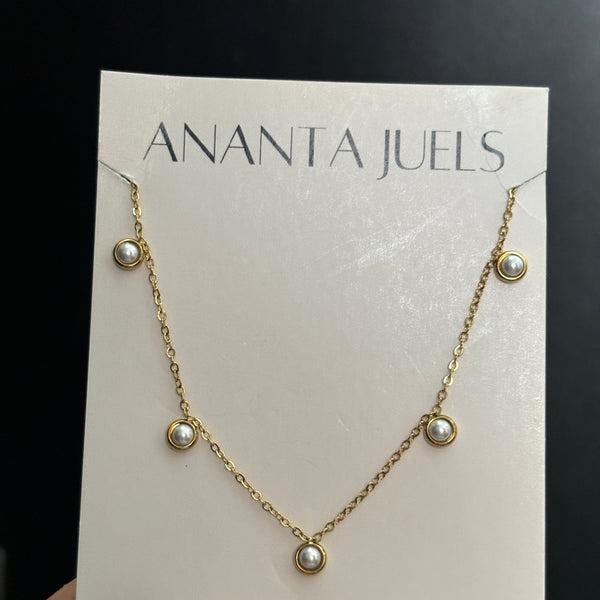 Pearl Aaravi necklace