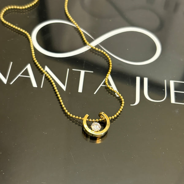 Moon solitaire necklace