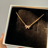Mini bow necklace