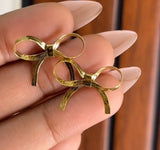 Little bow studs