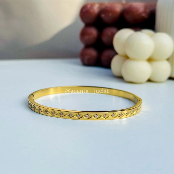 Elena bracelet 2.0