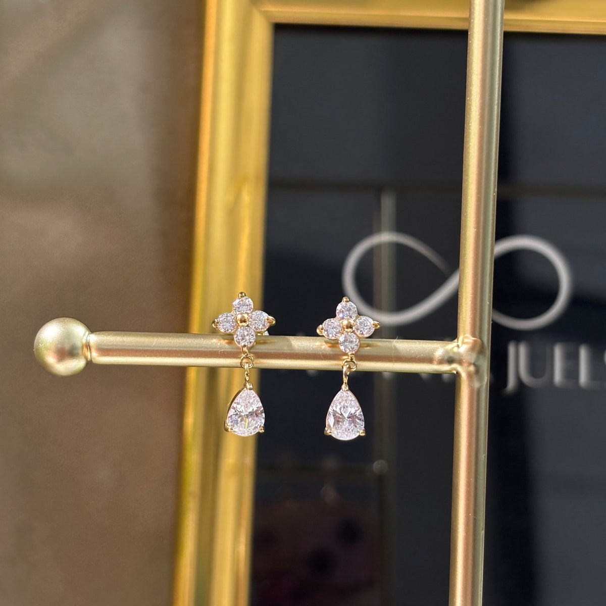 Dainty drop earrings