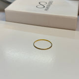 Thin band ring