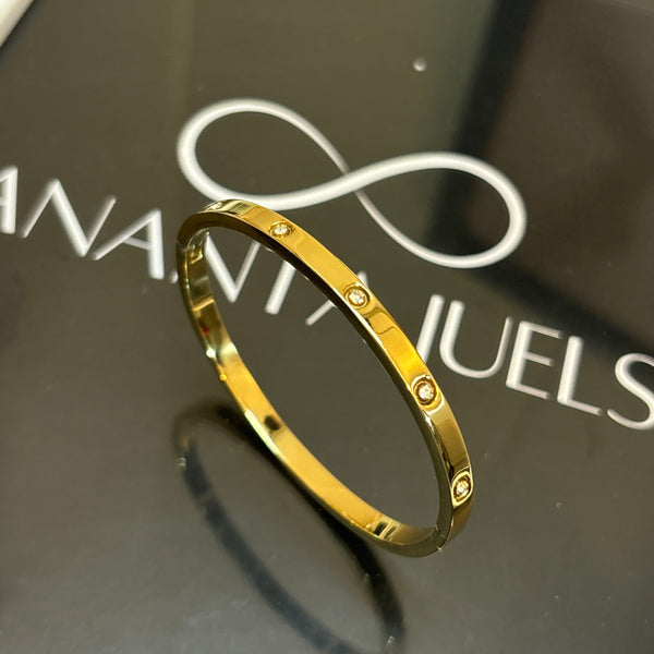Luv Bracelet  (baby size)