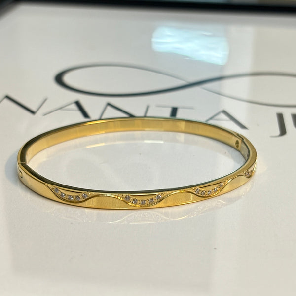 Ora band bracelet