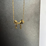 Bow necklace