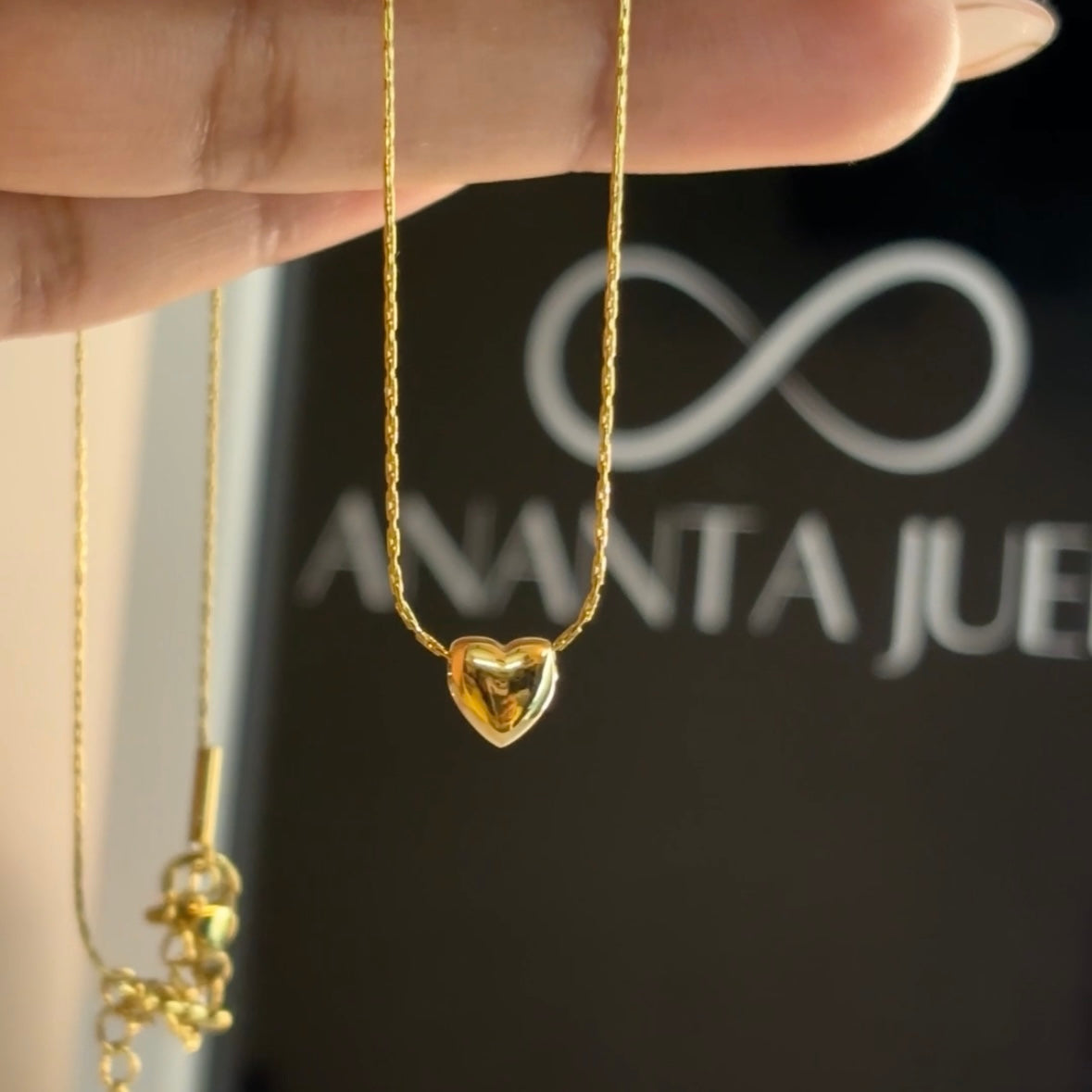 Mini Amore necklace
