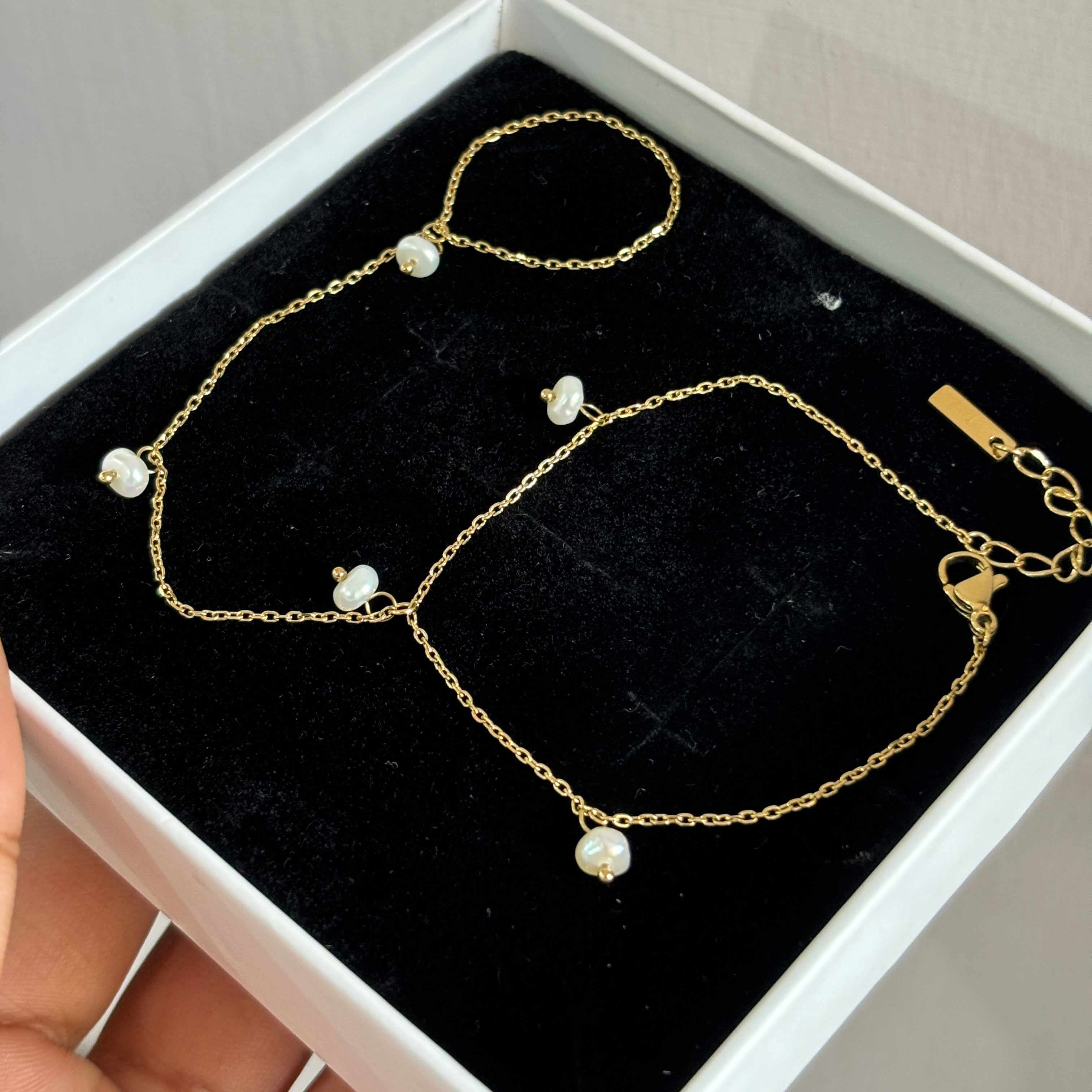 Pearl hand chain