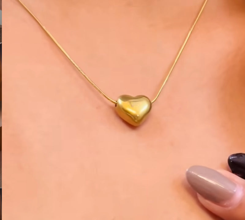 Amore necklace