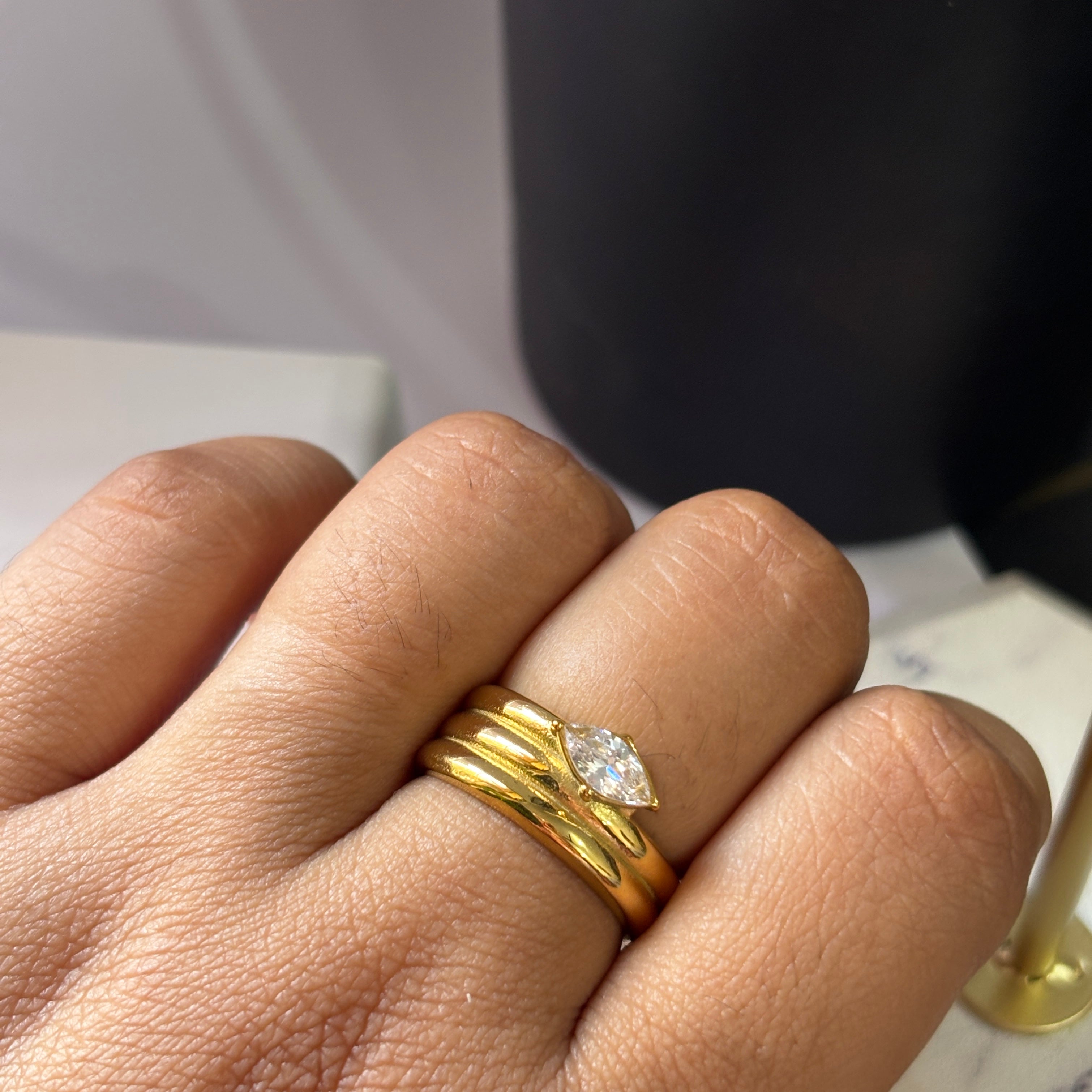 Marquise layer ring