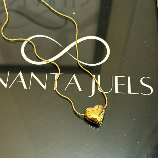 Amore necklace