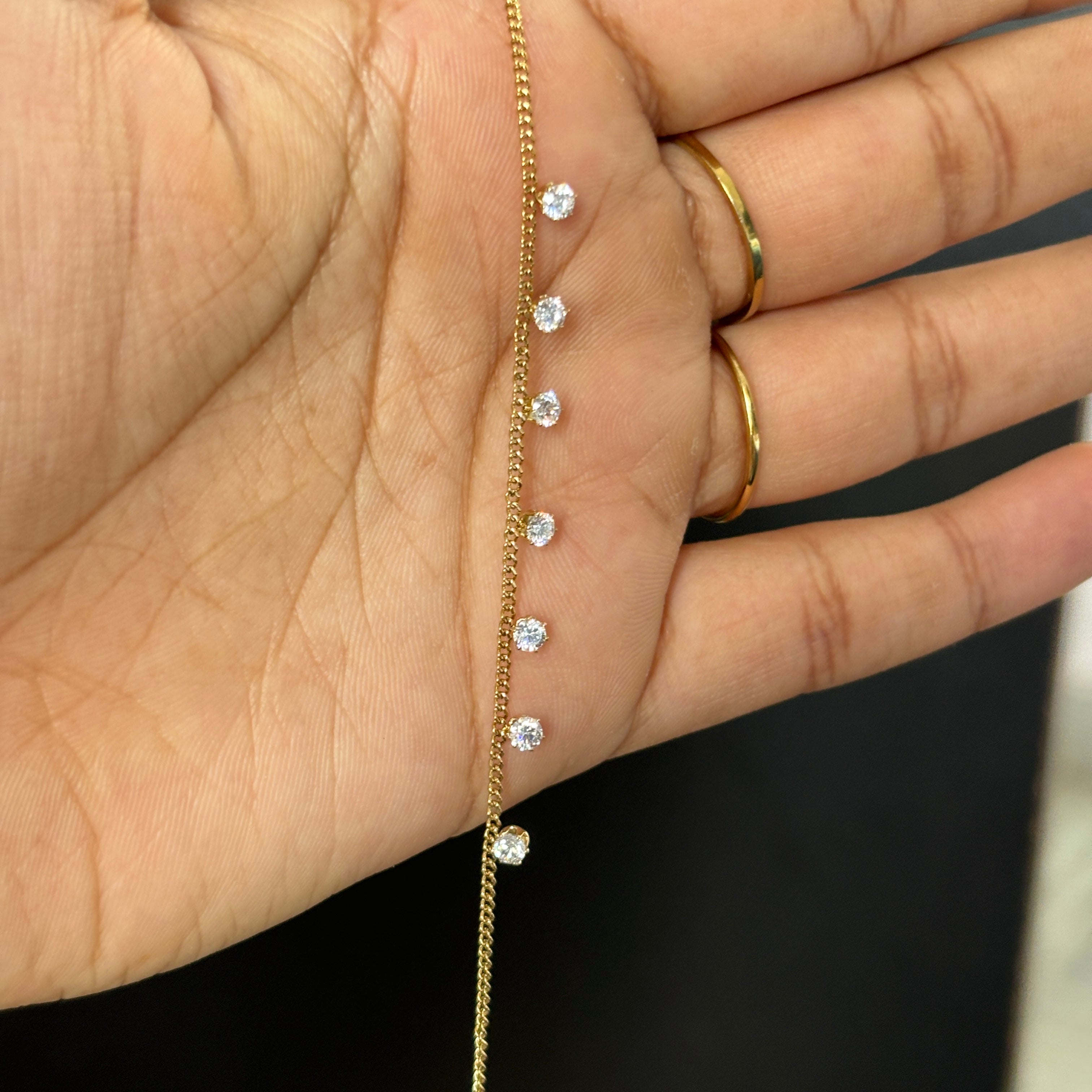 Anvi chain bracelet