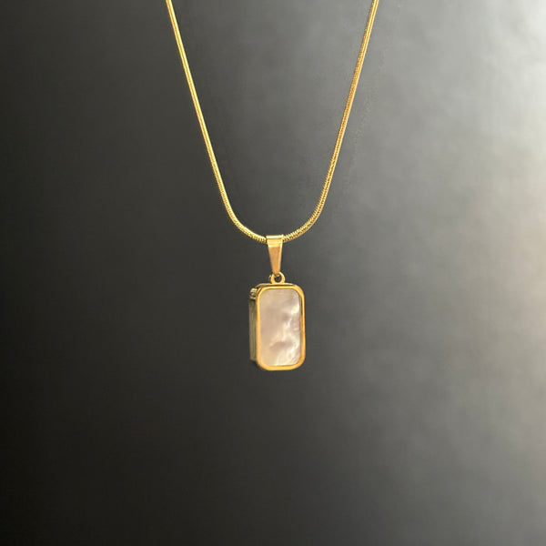 Reversible necklace