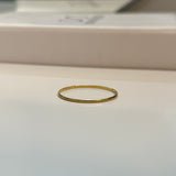 Thin band ring