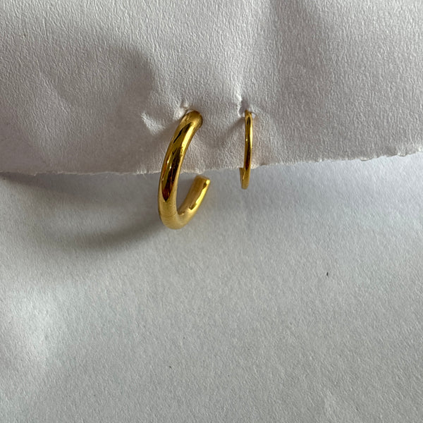 Plain Double twist hoops (no second piercing)
