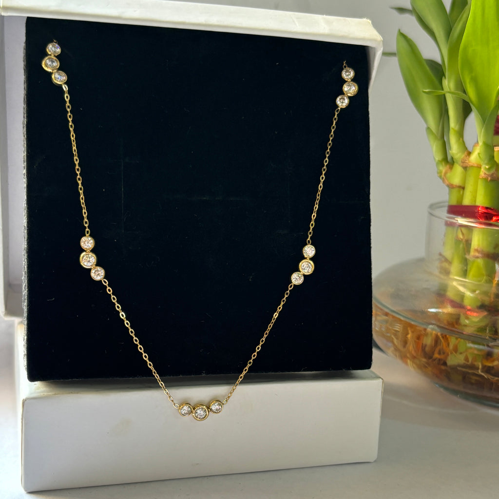 Anaya arc necklace
