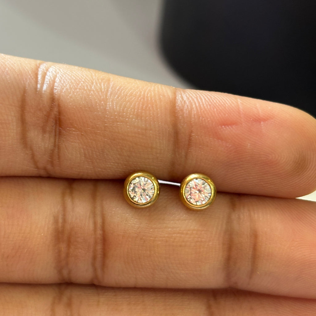 Anaya studs