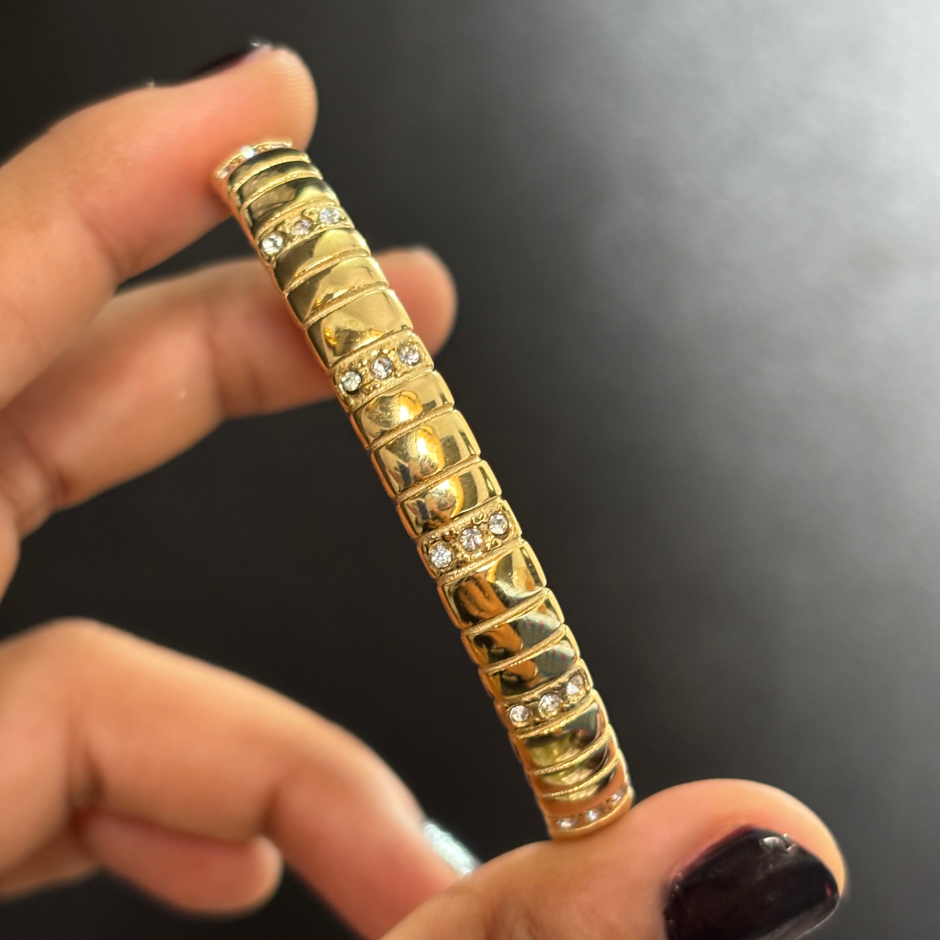 Anvi band bracelet
