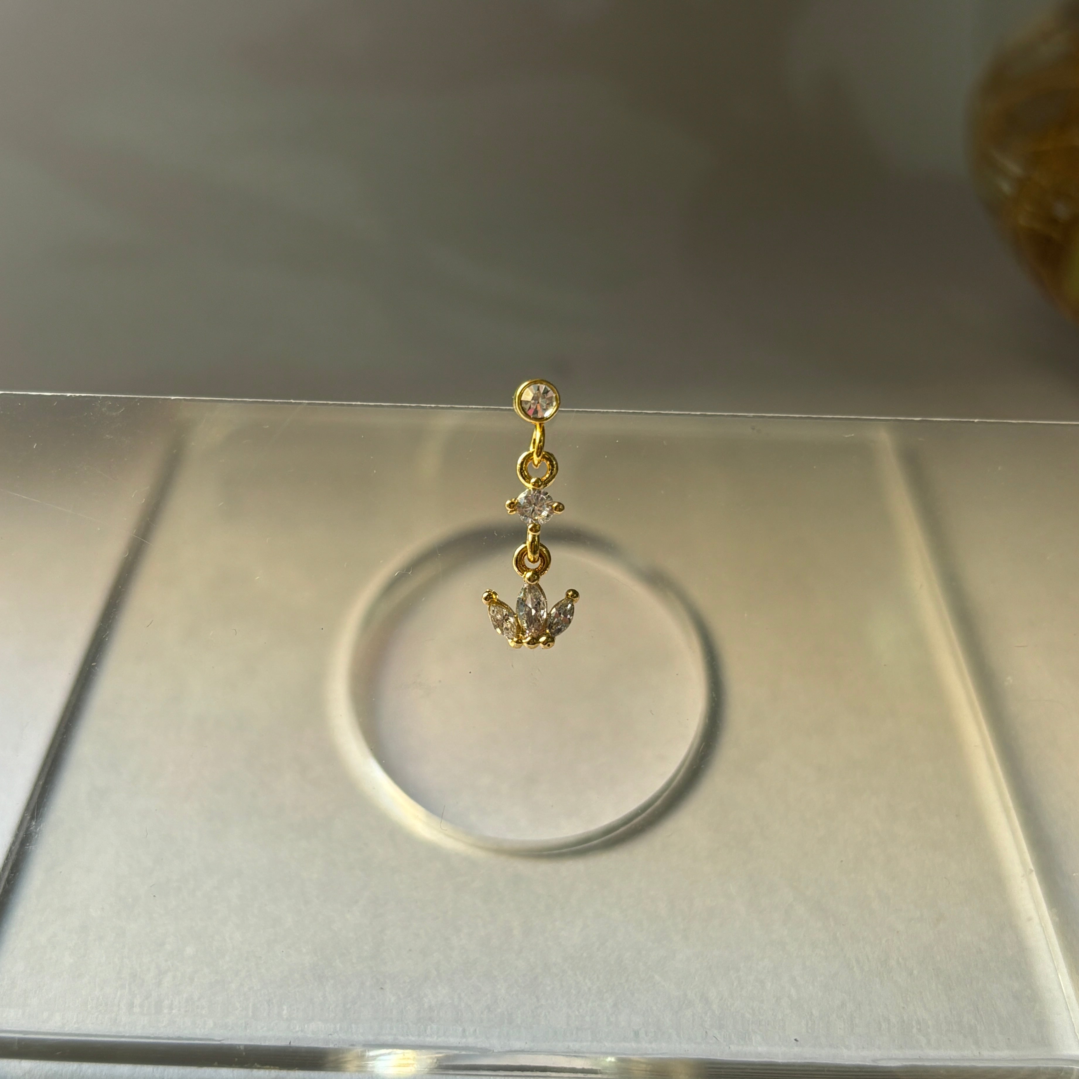 Anvi leaf studs (ball screw) single piece